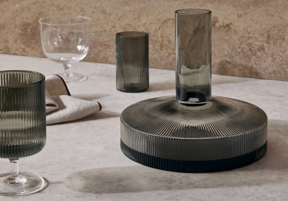  Per gli amanti del vino: set decanter e bicchieri – Collezione Ripple
