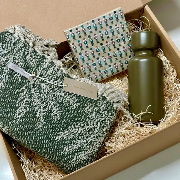 Immagine principale Box di natale 11: regali unici e originali per un natale indimenticabile